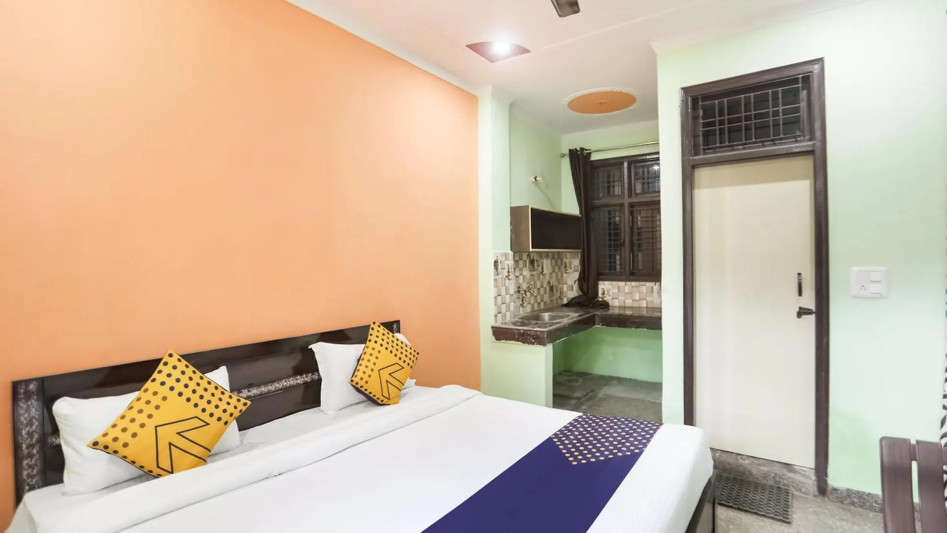Spot On Main View Guest House Near Leisure Valley Park Gurgaon 2*,  India